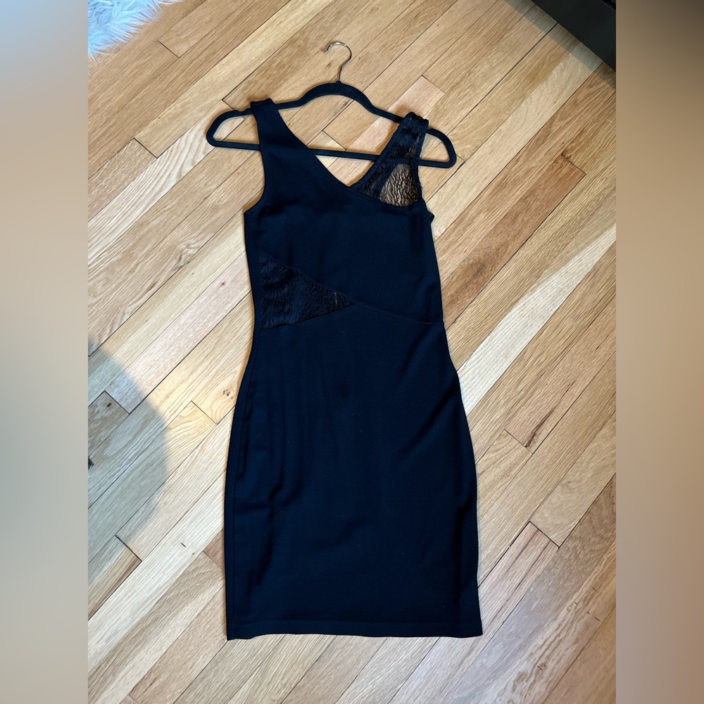 Black short sleeve dress